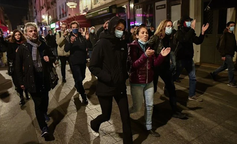 Fransa'da son 24 saatte 13 bin 243 Kovid-19 vakası görüldü