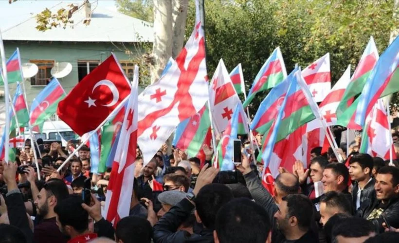 Gürcistan'da Azerbaycan'a destek gösterisi