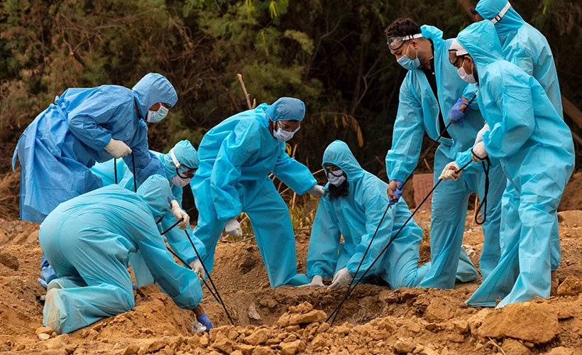 Hindistan'da koronadan son 24 saatte 837 kişi daha öldü