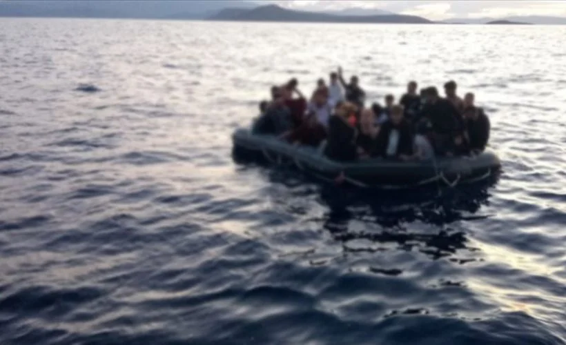 Kanarya Adaları'na 1000'den fazla düzensiz göçmen geldi