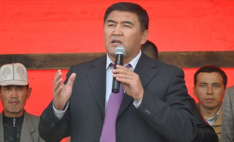 Kırgızistan'da Sadır Caparov'un kabinesi onaylandı