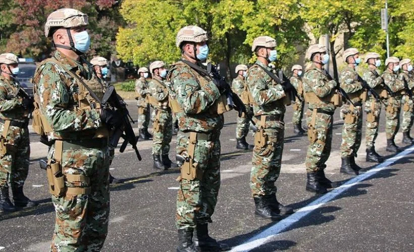Kuzey Makedonya'dan NATO'nun Kosova Barış Gücü'ne ilk askeri birlik gönderildi