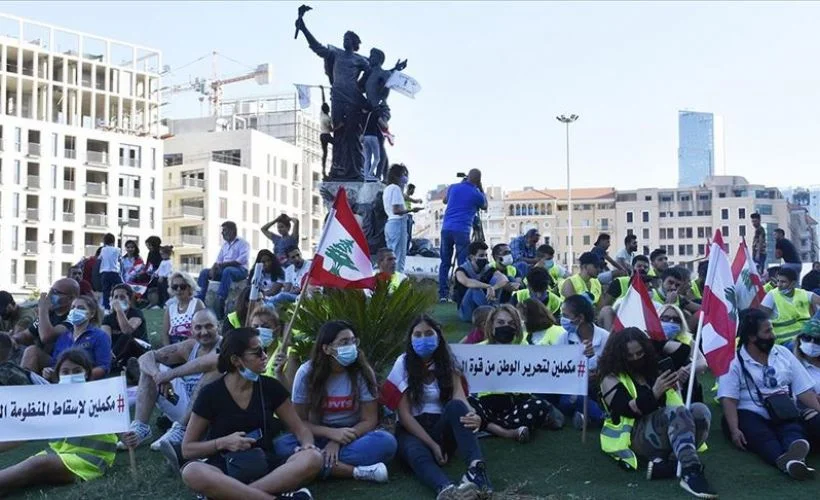 Lübnan'da göstericiler 17 Ekim protestolarının birinci yılında yine sokaklarda