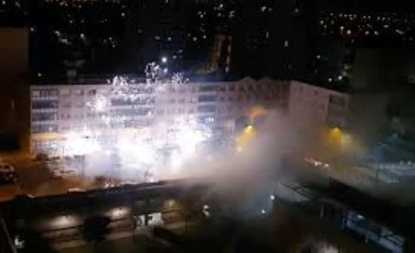 Paris polis merkezine çete saldırısı