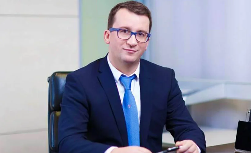 Rus siyaset bilimci: Paşinyan, Putin için istenmeyen bir kişi