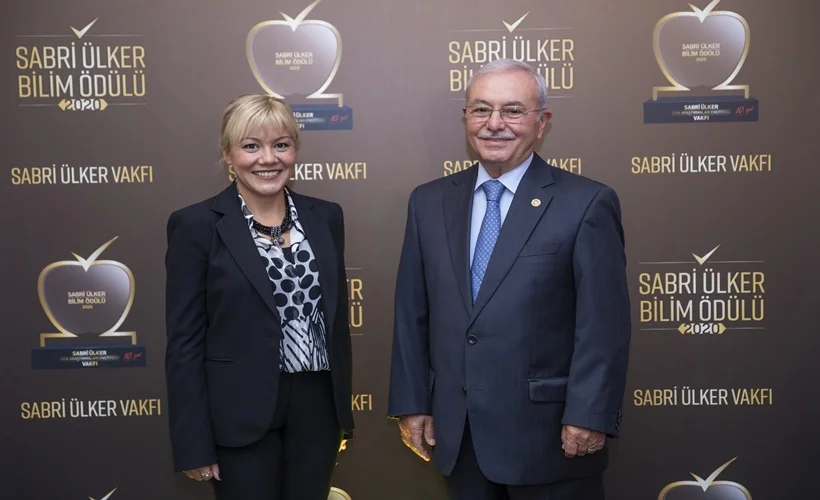 Sabri Ülker Bilim Ödülü ' Elçin Ünal'a verildi