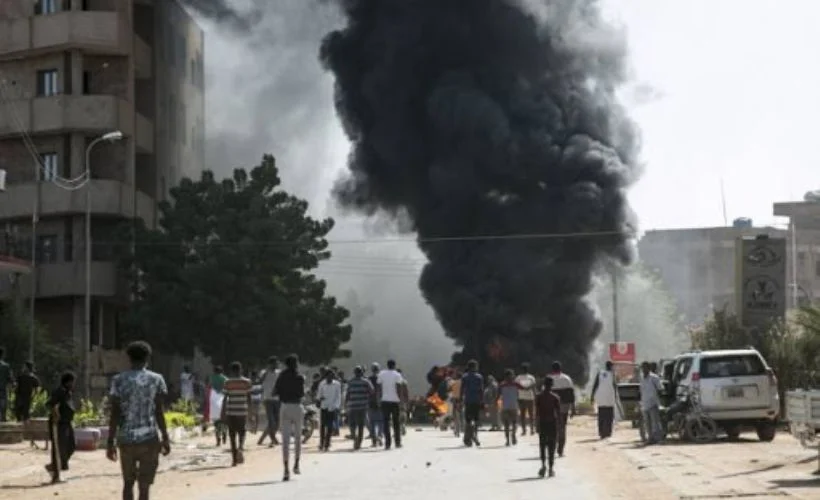 Sudan'da hayat pahalılığı, ekmek ve yakıt krizi protesto edildi