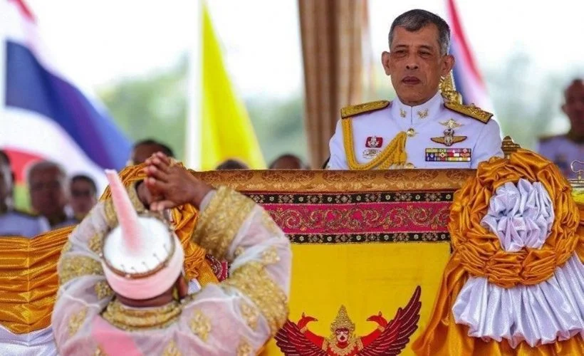 Tayland Kralı Maha karantinada
