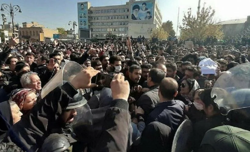 Tebriz Türklerinin İran'ı protesto gösterileri devam ediyor