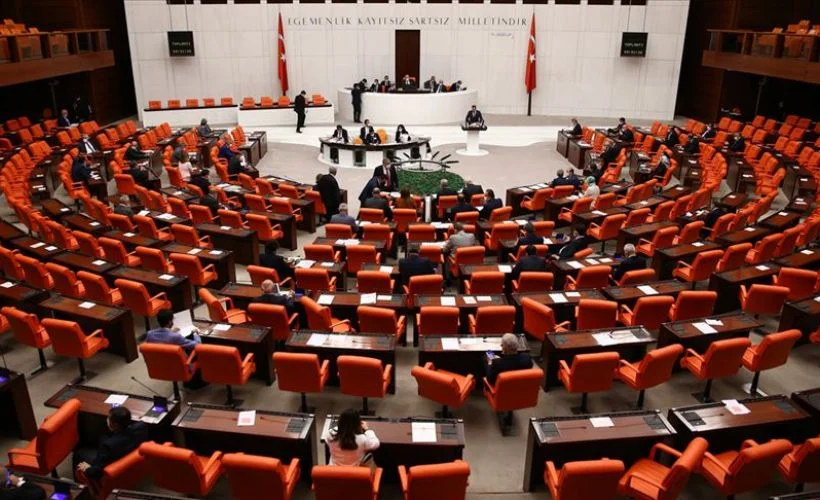 Tezkere Meclis'te kabul edildi
