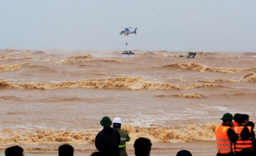 Vietnam'daki sel felaketinde 18 kişi öldü