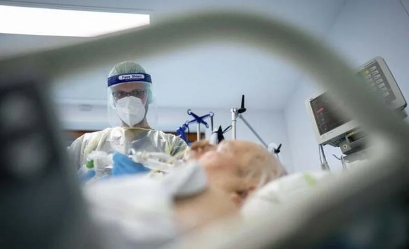 'Acı çekmesin' diye Covid-19 hastalarını öldüren doktor tutuklandı