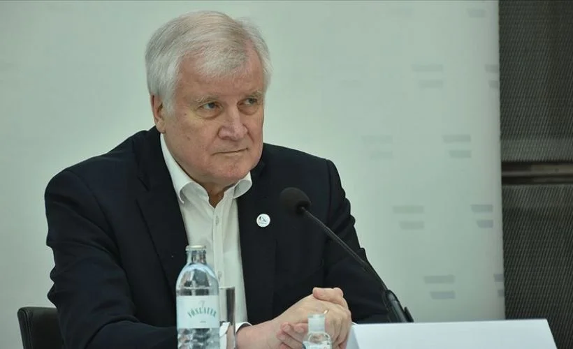 Almanya İçişleri Bakanı Seehofer: Müslüman düşmanı tutumlar toplumsal barış için tehdittir