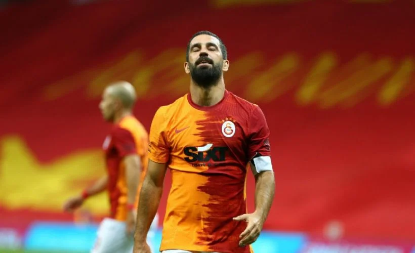 Arda Turan'dan koronavirüs açıklaması