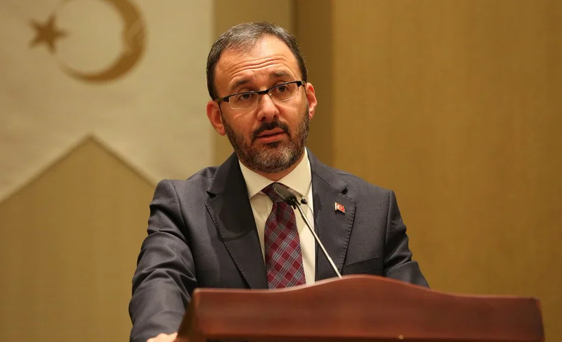 Bakan Kasapoğlu duyurdu: Burs ve kredi başvuruları uzatıldı