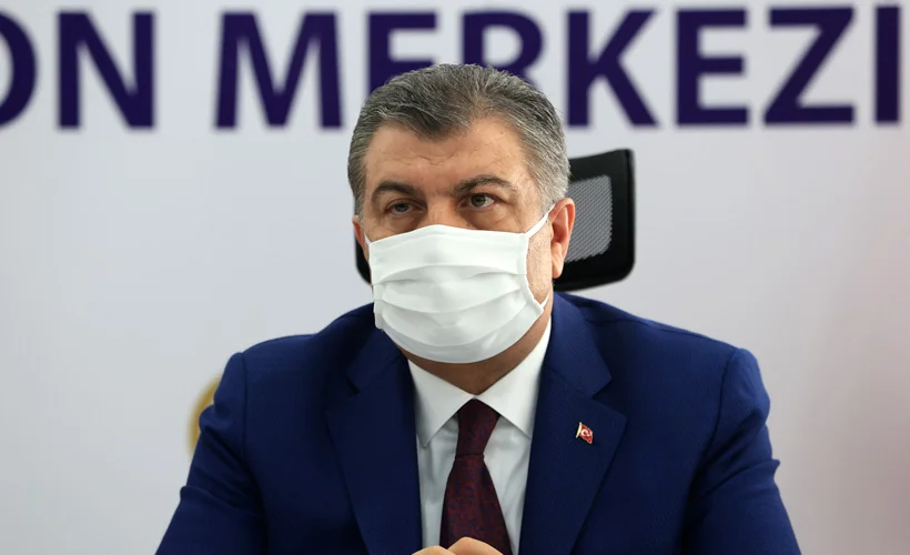 Bakan Koca: 896 kişi hastanelerde tedavi altında