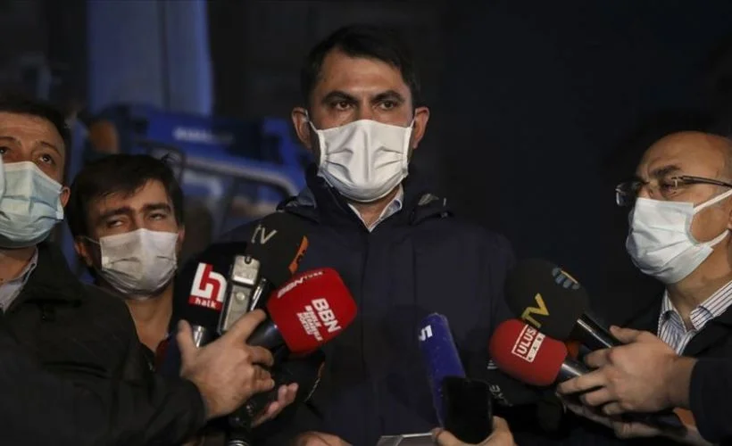 Bakan Kurum: Aralıksız tüm enkazlarımızda arama kurtarma çalışmaları yoğun ve titizlikle devam ediyor
