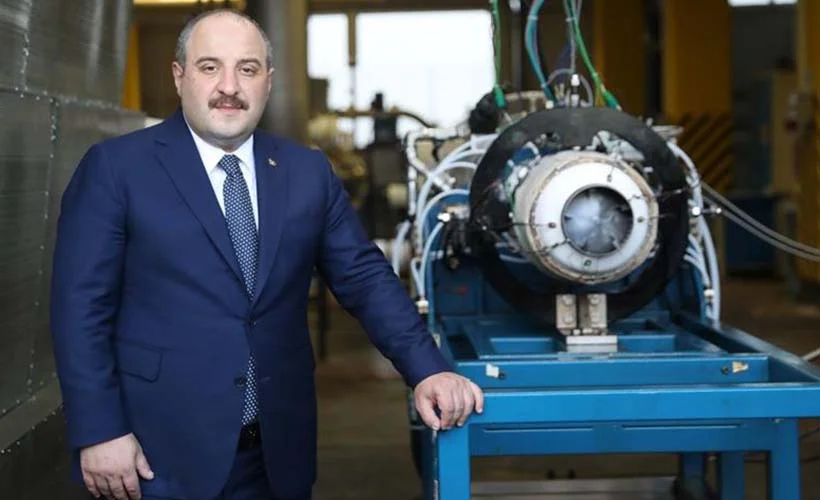 Bakan Varank, Milli Turbojet Motoru'nu test etti