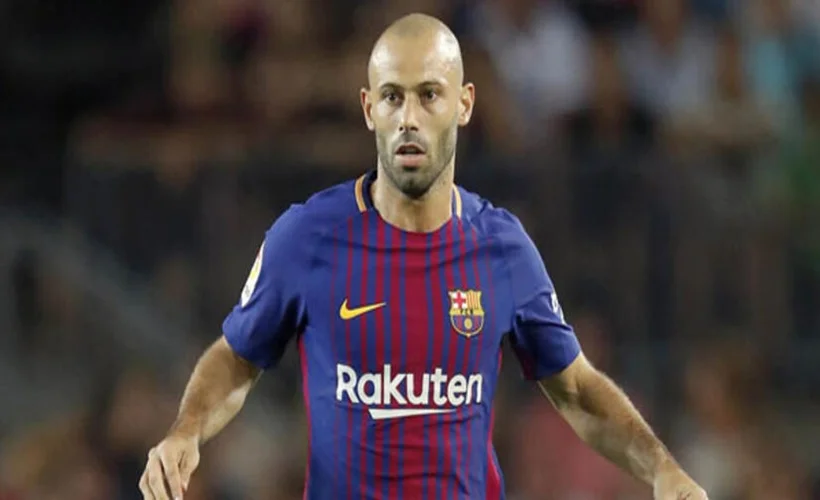 Barcelonalı eski yıldız futbolu bıraktı
