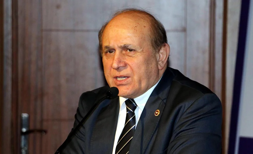 Burhan Kuzu hayatını kaybetti: Koronavirüs tedavisi görüyordu