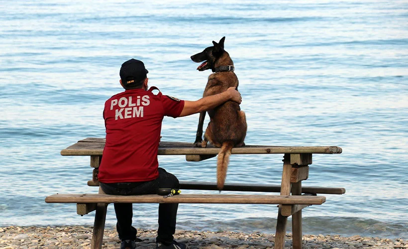'Çayra' emekliliğin tadını çıkarıyor!