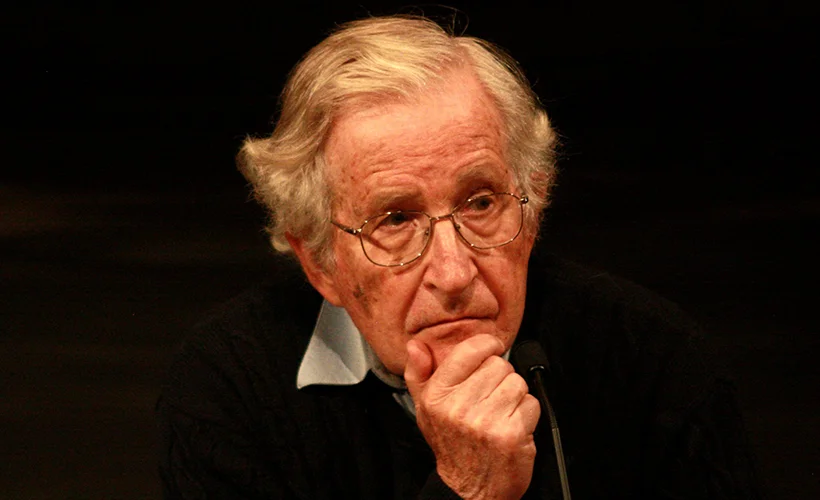 Chomsky: Biden boş bir kap, kesin prensipleri yok