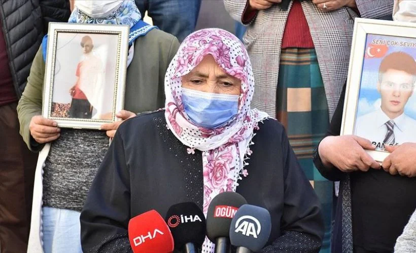 Diyarbakır'da evlat nöbetine katılan anne: Anneler bize destek olsun