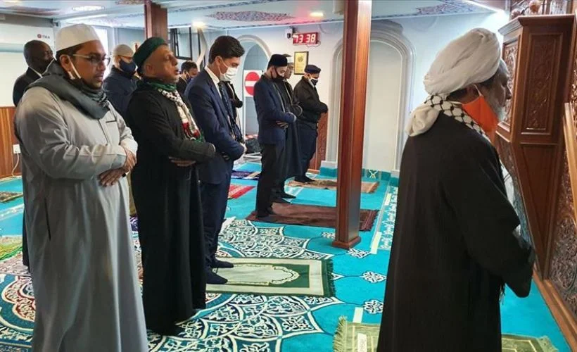 Güney Afrikalı Müslümanlar, İzmir'de hayatını kaybedenler için gıyabi cenaze namazı kıldı
