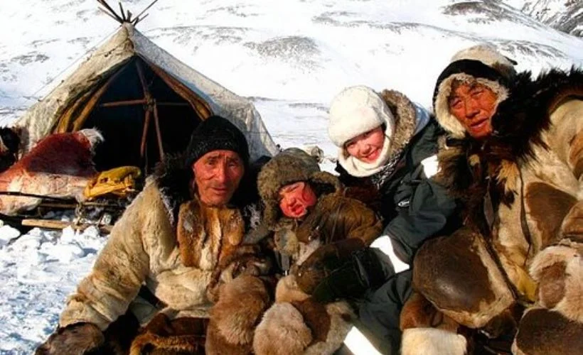 Günümüzde Hala Yaşamını Sürdüren İlkel Kabileler