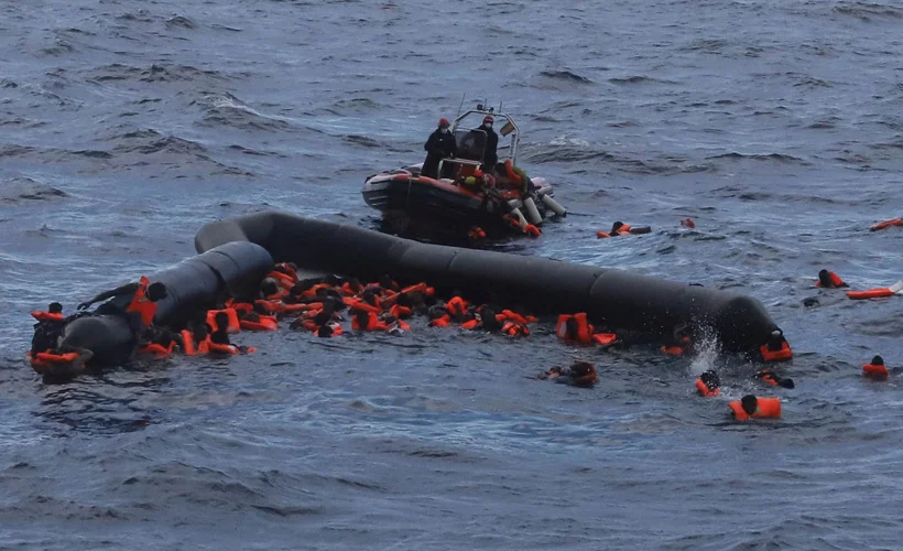 Libya'da göçmen teknesi battı: 100'e yakın kişi öldü