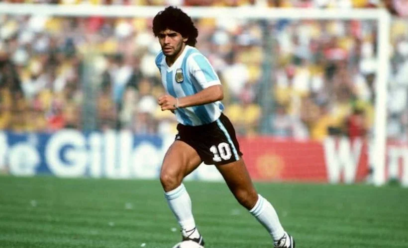 Maradona olmak