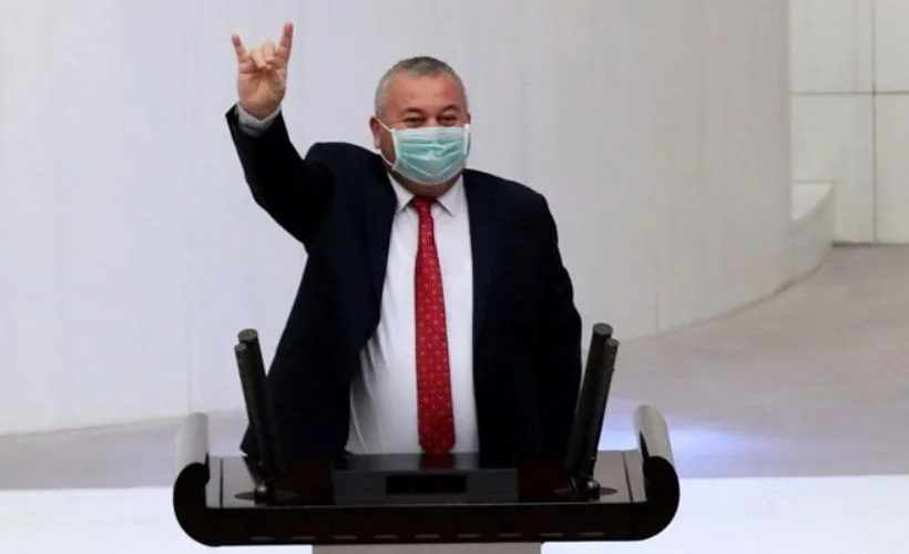 MHP'den ihraç edilmişti... Enginyurt Çakıcı'ya önce tepki gösterdi sonra tweetini sildi