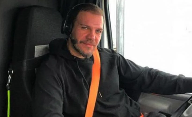 Oyuncu Tolga Karel: FETÖ artıklarının ülkemi kötülemesi kanıma dokunuyor
