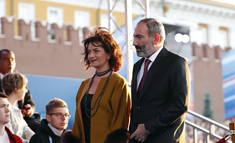 Paşinyan'ın eşi: Kadın birliğimiz Karabağ'a gitmeye hazır