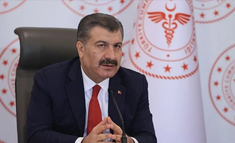 Sağlık Bakanı Koca: Salgınla mücadelede bir fedakarlık sınavındayız