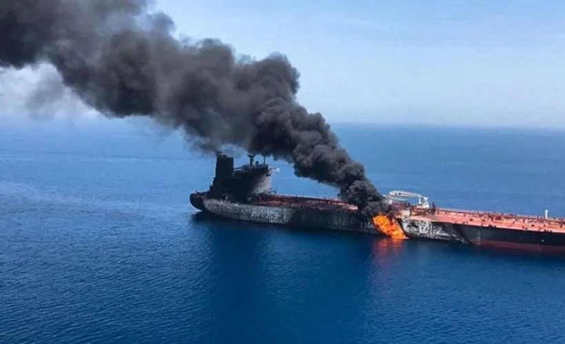 Suudi Arabistan'ın petrol tankerine bombalı saldırı düzenlendi