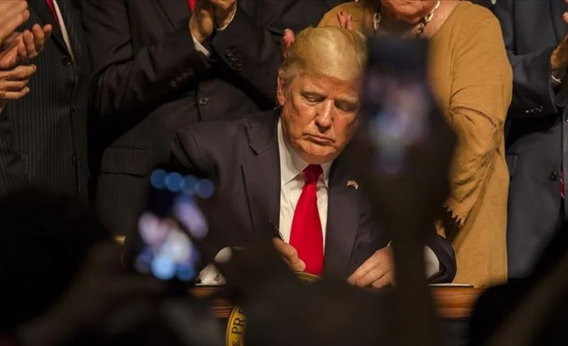 Trump'tan Çin ordusunu destekleyen şirketlere yatırım yapılmasını yasaklayan kararname