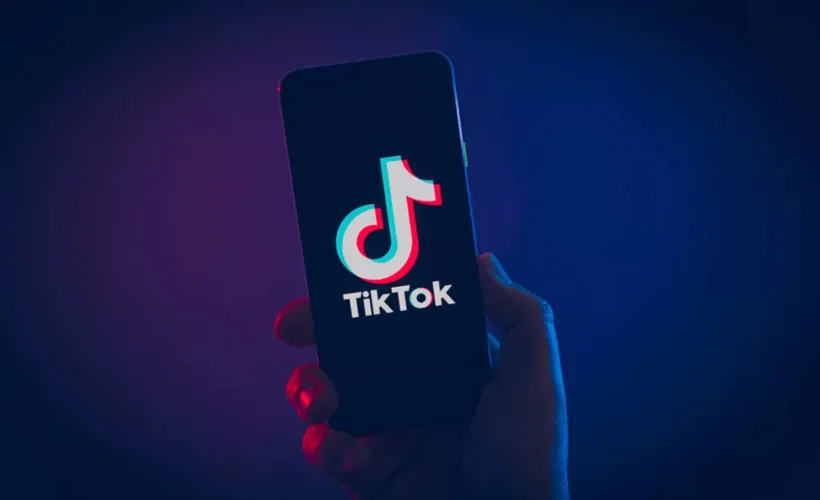 Trump'tan TikTok'a ek süre