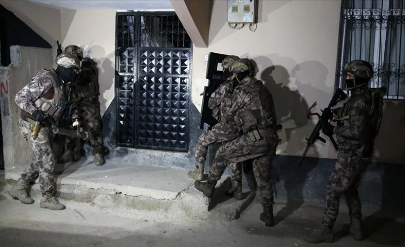 Adana merkezli 3 ilde terör örgütü PKK/KCK'ya yönelik operasyon düzenlendi
