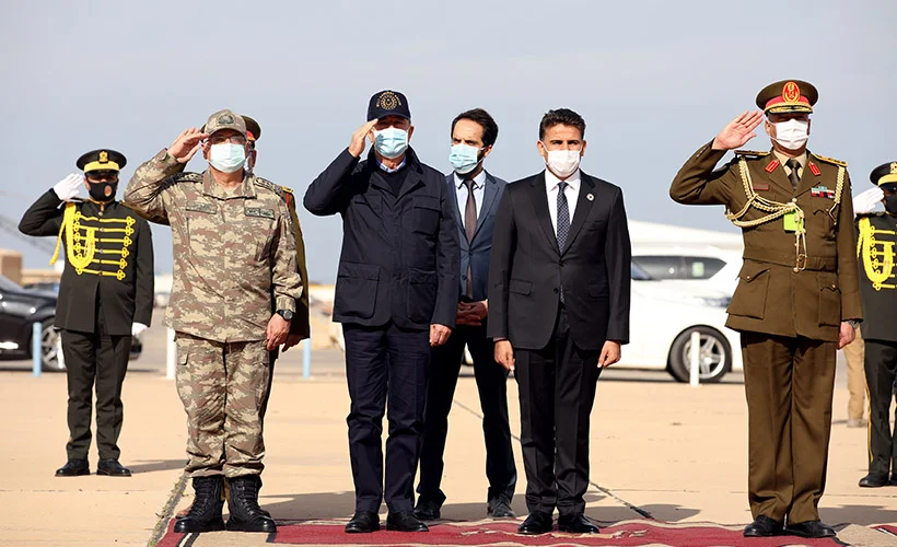 Akar ve kuvvet komutanları Libya'da
