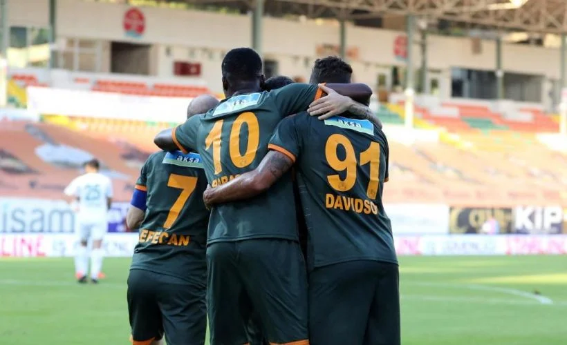 Alanyaspor'un gözü kupa finalinde
