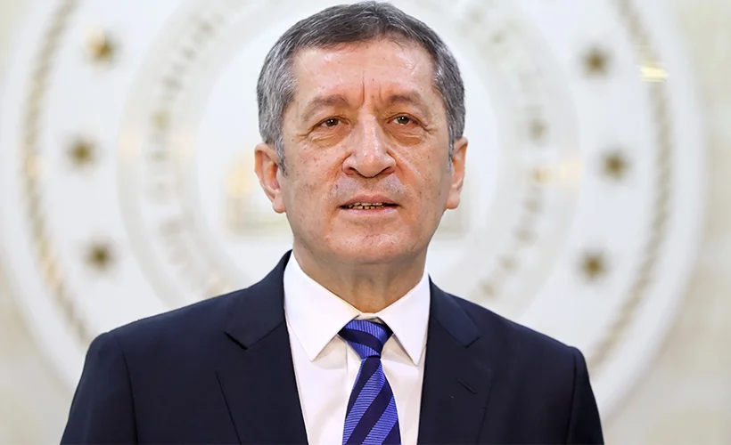 Bakan Selçuk açıkladı: Yüz yüze sınavlar ertelendi