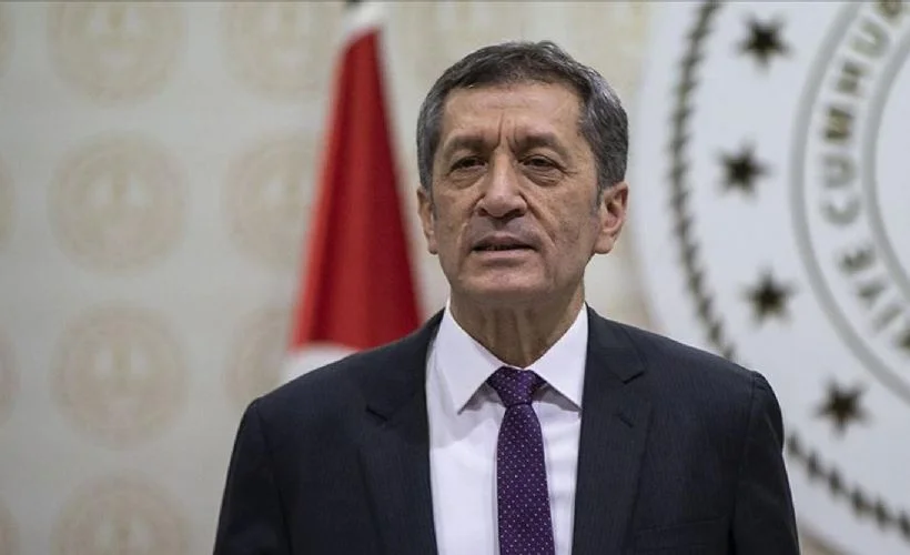 Bakan Selçuk: Koronavirüs aşısı eğitimi yüz yüze yapmamızın önünü açacak