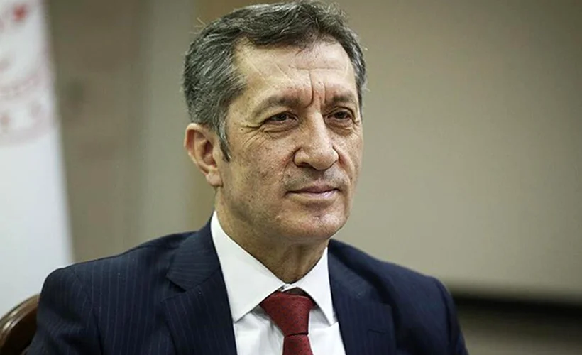 Bakan Selçuk'tan öğrencilere 'canlı ders' teşekkürü