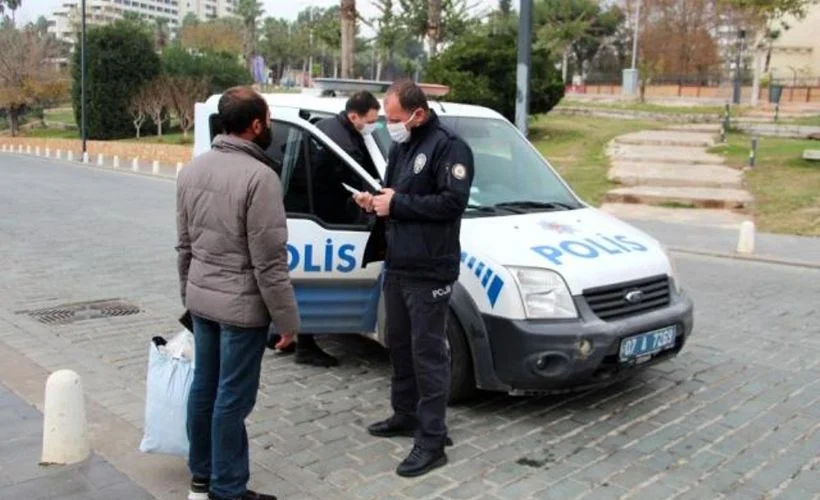 EGM, kalacak yer bulamayan vatandaşa ceza kesen polis adına özür diledi