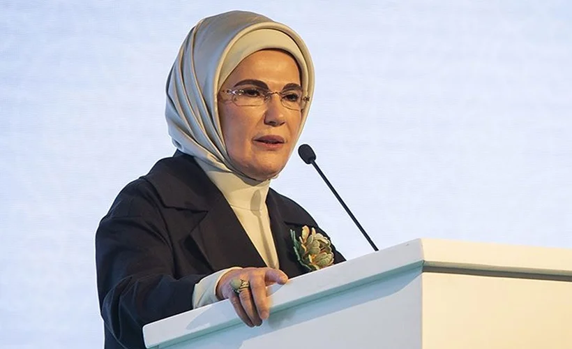 Emine Erdoğan Dünya Kadın Hakları Günü'nü kutladı