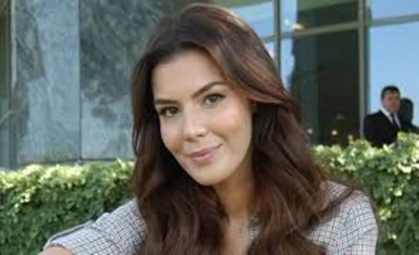 Hatice Şendil kimdir?