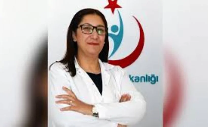 Hemşirelere 'ben salağım' yazdıran başhekim görevden uzaklaştırıldı