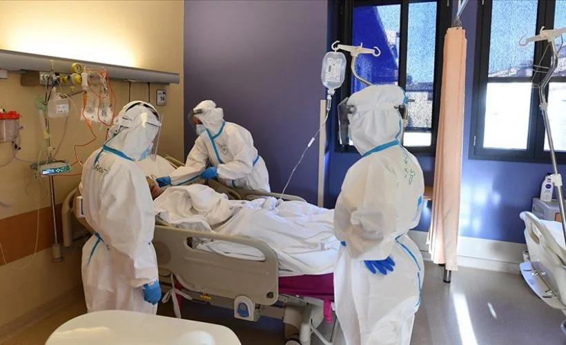 İtalya'da son 24 saatte 785 kişi Kovid-19 nedeniyle hayatını kaybetti