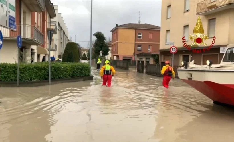 İtalya olumsuz hava koşullarına teslim oldu